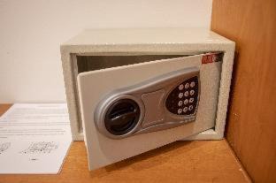 Bang Phlat Hotel | Charlie House Pin Klao