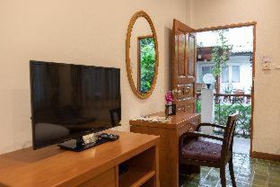 Bang Phlat Hotel | Charlie House Pin Klao