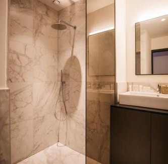 South Antwerp Apartment | Charlie's Bed & Breakfast