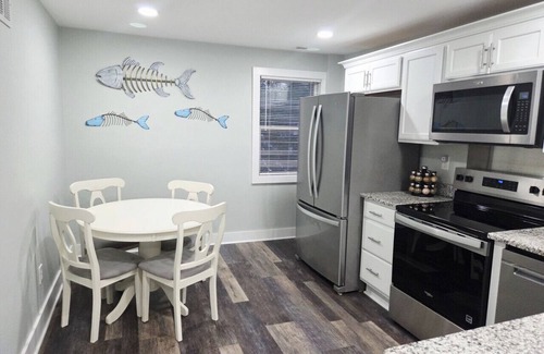 New Baltimore Apartment | Charlie`s by the Bay #3