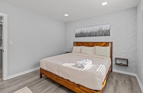 Charlotte House | Charlotte Retreat: Luxury 4BR Heaven