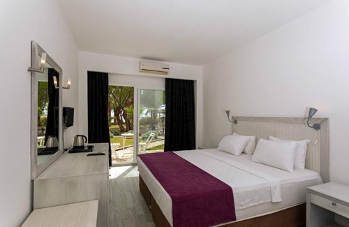 Dagbelen Resort | Charm Beach Hotel - All Inclusive