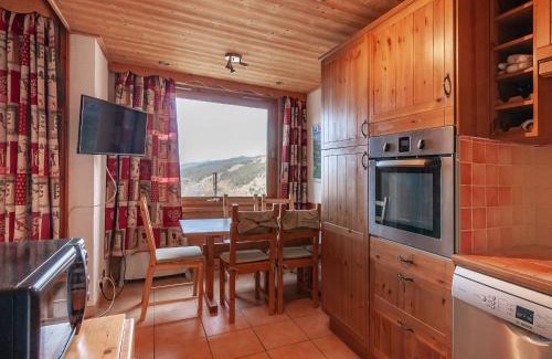 Meribel-Mottaret Apartment | Charmant 2 pièces avec terrasse et cuisine neuve au cœur de Méribel, accès direct aux pistes - FR-1-355-144