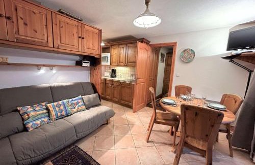 Meribel Village Apartment | Charmant 3 pièces pour 5 pers. à Méribel Village, proche pistes et commerces - FR-1-180-605