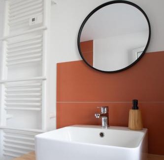 Roussillon-en-Isere Apartment | Charmant appartement T3