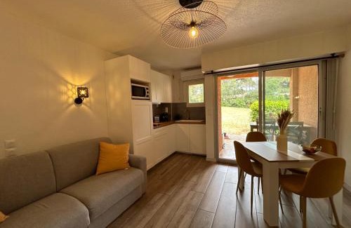 Valescure Apartment | Charmant Appartement climatisé - Wifi