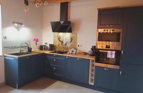 Saligny-sur-Roudon House | Charmant gîte Sologne Bourbonnaise avec terrasse et clim - FR-1-489-379