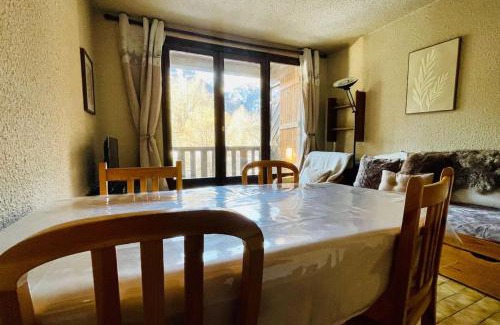 La Salle-les-Alpes Apartment | Charmant logement familial à La Salle-les-Alpes