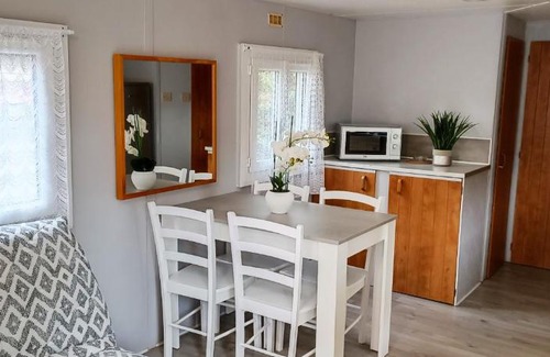 Le Castellet House | Charmant mobil home 2 à 4 personnes camping1* Les arbouses