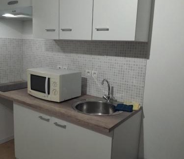 Saint-Mathieu Apartment | charmant studio avec balcon 2