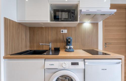 Chaneins Apartment | Charmant Studio bien équipé
