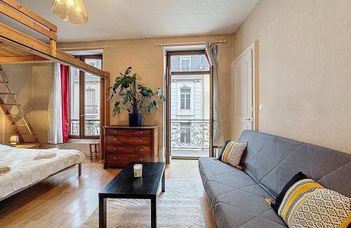 Aix-les-Bains City Center Apartment | Charmant studio centre ville d'Aix-les-bains