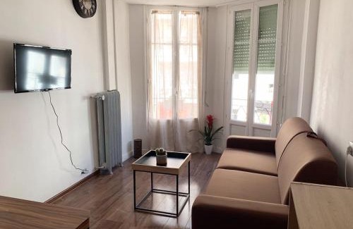 Thiers Apartment | Charmant studio centre ville NIce