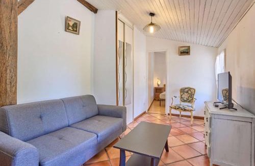 Cazaubon Apartment | Charmant T2 avec terrasse fleurie, WiFi, animaux admis - FR-1-841-81