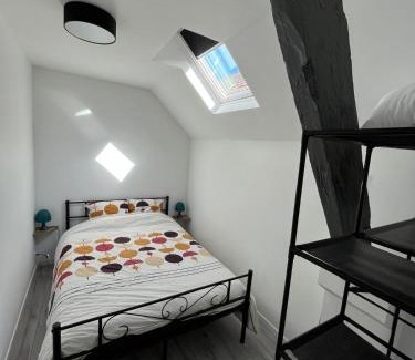 Quincy-Voisins Apartment | Charmant triplex, near Disney