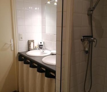 Bourges Bed & Breakfast | Charmante chambres d'hôtes avec SDB privée