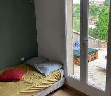 Cabrieres-dʼAigues House | Charmante maison de village au pied du Lùberon