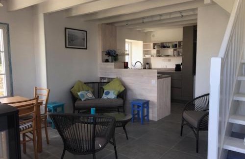 Locmaria House | Charmante maison à 200m de la plage, avec jardin, terrasse, et connexion Wi-Fi. - FR-1-418-91