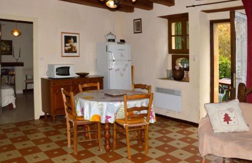 Pezuls House | Charmante maison nature avec parking et animaux acceptés - FR-1-616-459