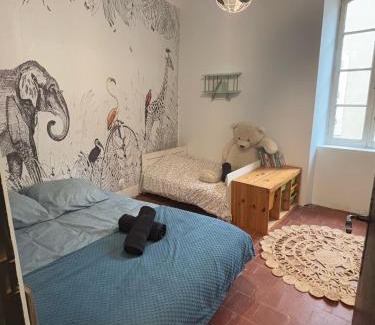 Coursan House | Charmante Maison T3 avec extérieur