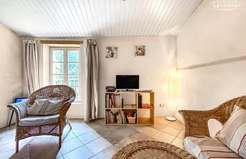 Soupex House | Charme rustique avec jardin privé "Au Pastel"