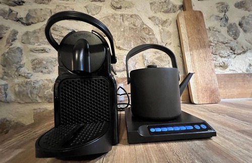 Saint-Andre-de-Cruzieres Apartment | Charming Luxury 1-bedroom apartment in South Ardèche with AC