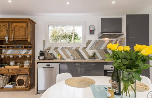 Saint-Jean-de-la-Riviere Cottage | Charming House in Saint-Jean-de-la-Rivière with Private Garden