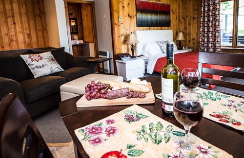 Sainte-Agathe-des-Monts Ski Chalet | Charming for 2