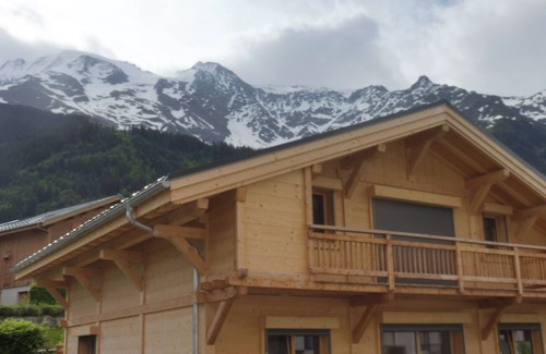 Les Contamines-Montjoie Apartment | Charming apartment in village center chalet, 3 bedrooms (5/6pers)