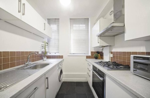 Camberwell Green Apartment | Charming 1-Bed Flat near Camberwell & Southwark – Bethwin Road