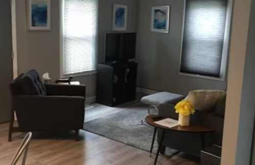 Walled Lake House | Charming 1-bedroom house with WiFi and AC in fabulous Wolverine Lake