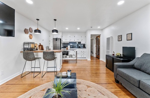 Cow Hollow House | Charming 1-bedroom house with AC and WiFi in superb San Francisco