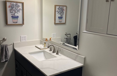 Goodland Apartment | Charming 1-bedroom apartment in delightful Goodland with AC