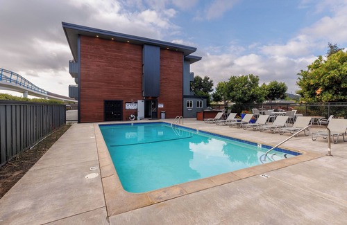 Belmont Apartment | Charming 1-bedroom apartment in delightful Belmont with fitness room