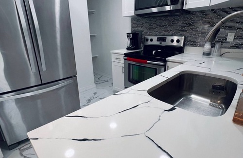 Bearss Plaza Apartment | Charming 1-bedroom apartment in Tampa with AC, WiFi. Near USF & Moffit Hospital.