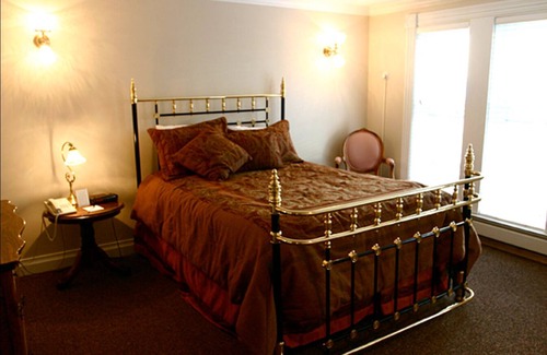 Downtown Park City Hotel | Charming 1-bedroom hotel with LR/kitchen in wonderful Park City with WiFin