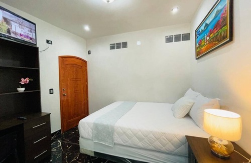 Panajachel House | Charming 1-bedroom in a multi-family house with AC, WiFi in tranquil Panajachel