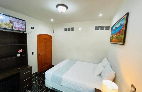 Panajachel House | Charming 1-bedroom in a multi-family house with AC, WiFi in tranquil Panajachel