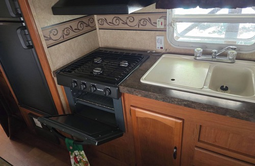 Lakewood House | Charming 1-bedroom mobile home in Lakewood with AC