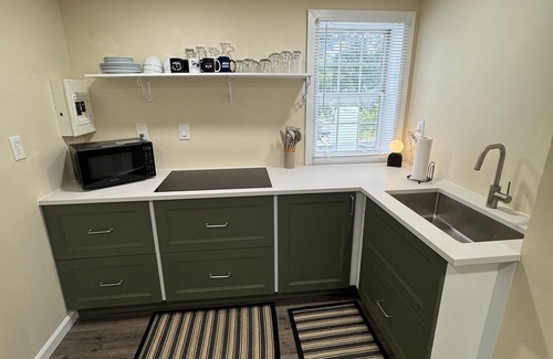 Westminster Apartment | Charming 1-Bedroom Loft in Welcoming Westminster with AC - 3rd Floor