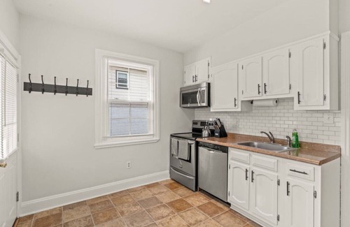 Bala-Cynwyd Apartment | Charming 1 BR Spacious Retreat [Sage Suites]