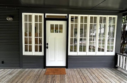 Smithville House | Charming 1920s Restored Bungalow