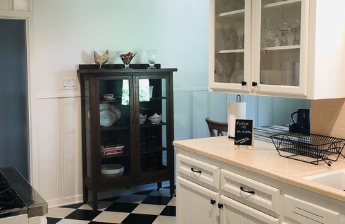 Spring Branch East House | Charming 1950’s private home in the heart of Houston with a lot of character