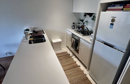 Fitzroy Apartment | Charming 1BR in Fitzroy w/Parking, Pool, + Gym!