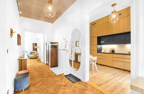 Prague 1 Apartment | Charming 2-bedroom Old Town apartment with WiFi, AC in marvelous Prague