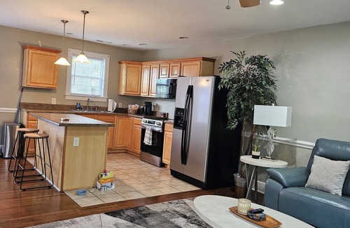 North Charleston House | Charming 2-bedroom house in nPark Circle District, walk to the park and pubs