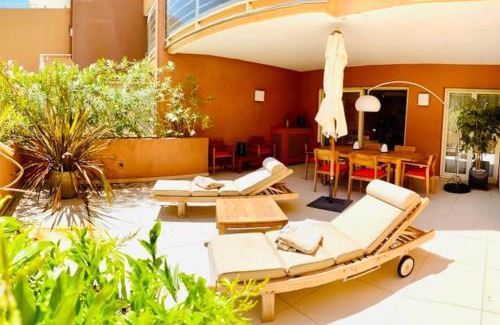 Theoule-sur-Mer Apartment | Charming 2-Bedroom Apartment in Théoule-sur-Mer with Swimming Pool Access