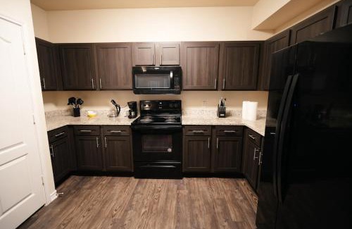 Sweetbriar Apartment | Charming 2 bedroom, 2 bath apartment