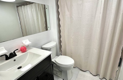 Downtown Knoxville Apartment | Charming 2-bedroom apartment in brilliant Knoxville with walkable campus access.