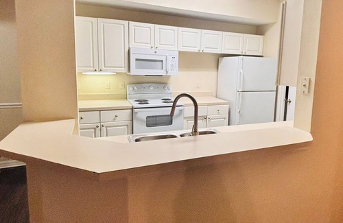 Kirkman North Apartment | Charming 2-bedroom apartment in wonderful Orlando close to Universal studios